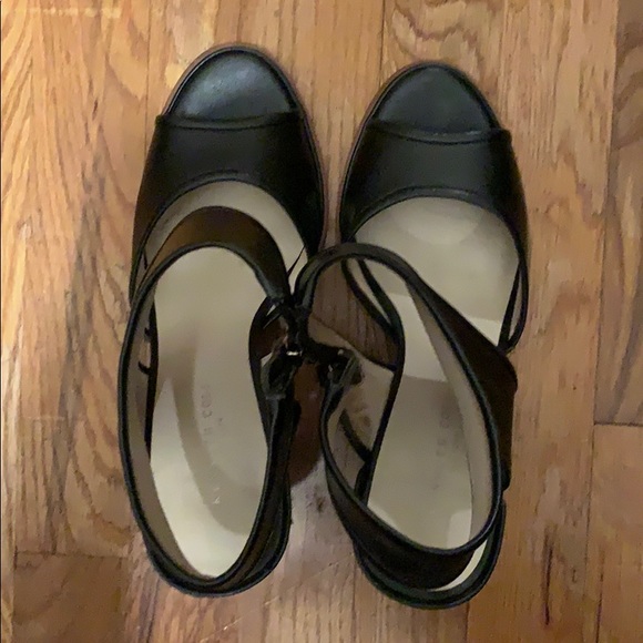 Kenneth Cole high heeled sandal - Picture 2 of 5